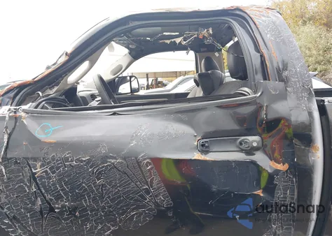 2019 Ram 1500 Classic Express Regular Cab 4X2 6'4 Box z USA, uszkodzony, nr VIN 3C6JR6ATXKG500694